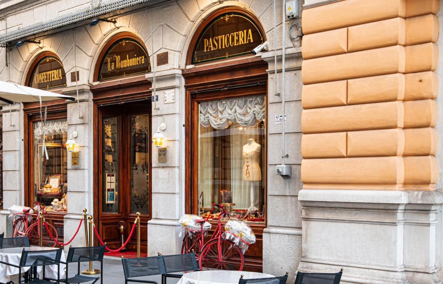 Elegante Rifugio D'Annunzio Con Parcheggio A Trieste Ngoại thất bức ảnh
