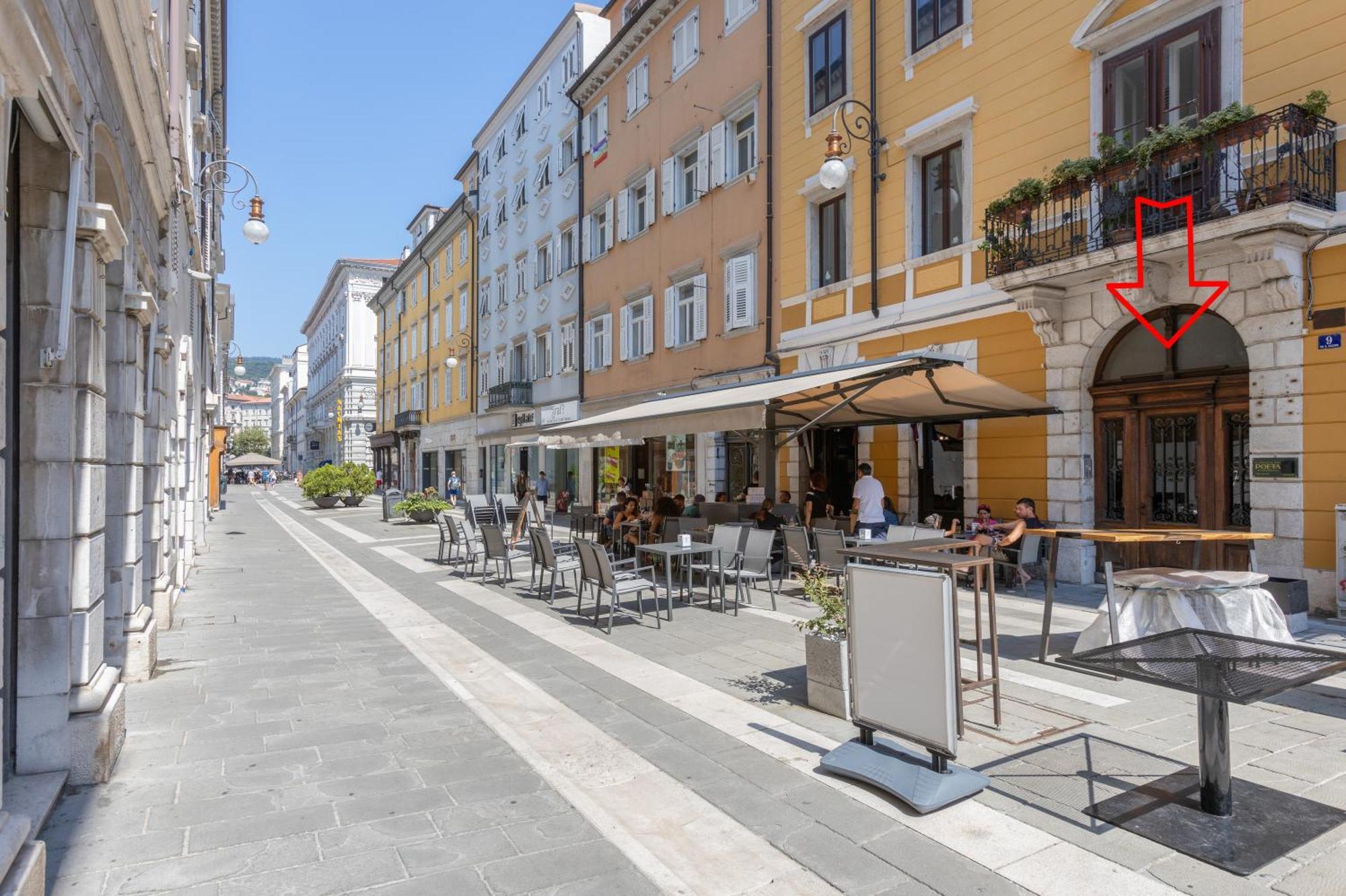 Elegante Rifugio D'Annunzio Con Parcheggio A Trieste Ngoại thất bức ảnh